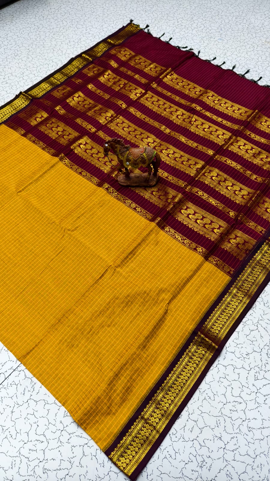 Checked Kalyani Cotton