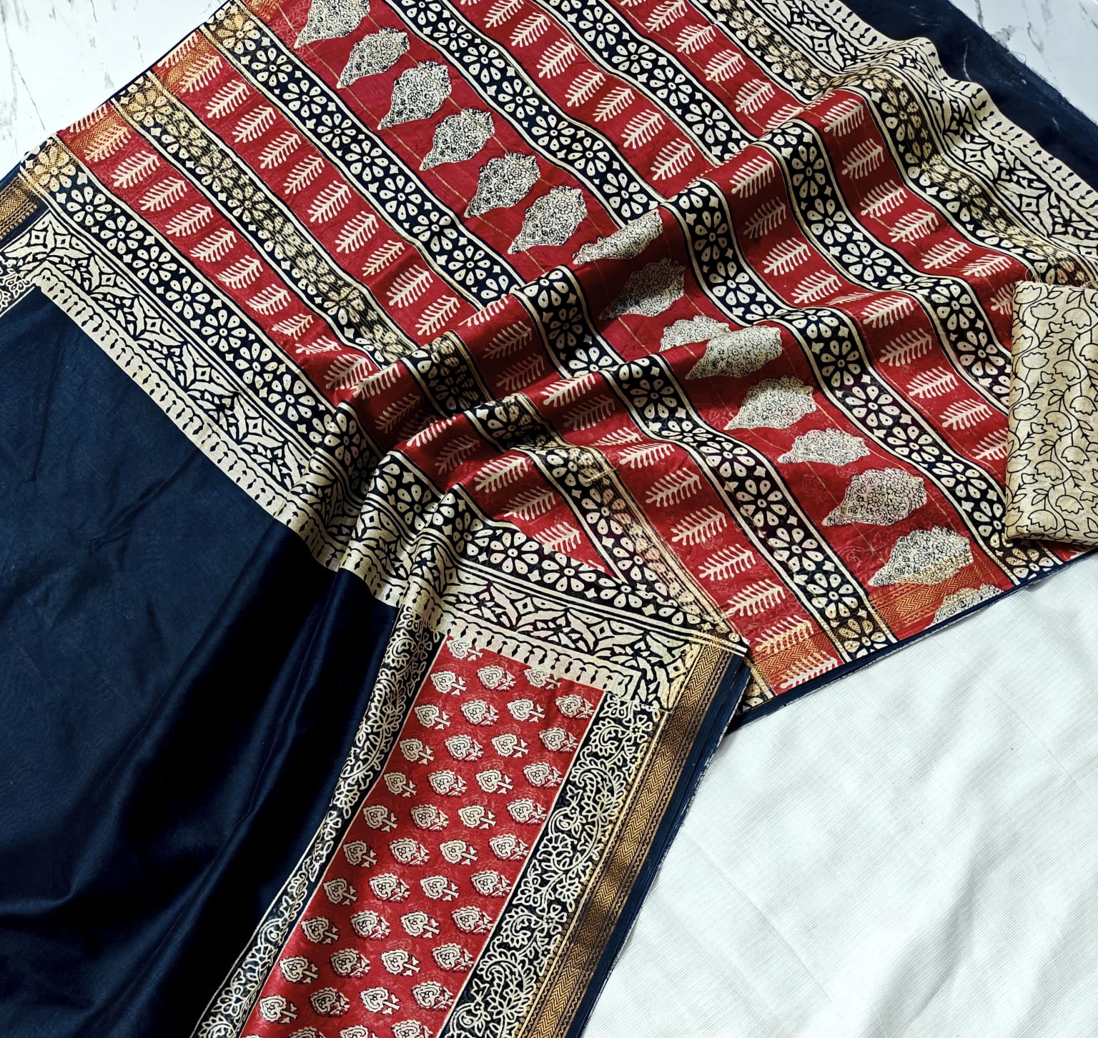 Maheswari Silk Saree Hand Block Printed