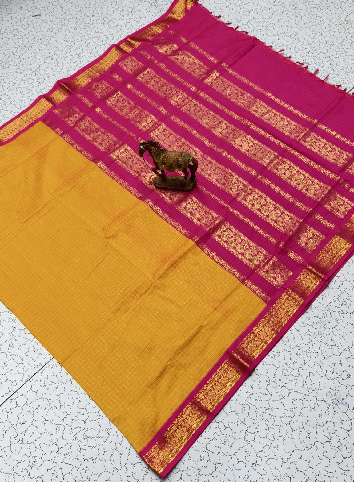 Checked Kalyani Cotton